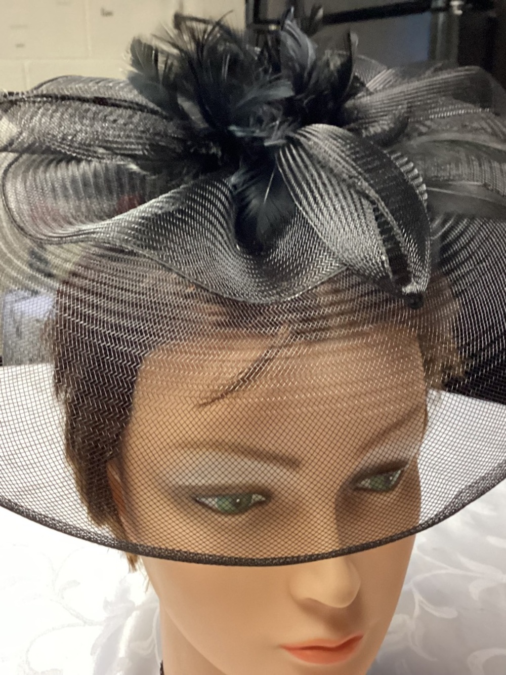 Spectator hat. Hair DESIGNER. BLACK Lacey fun